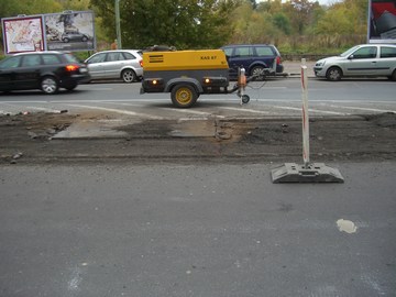 071025_strassenbauarbeiten2.jpg (25947 Byte)